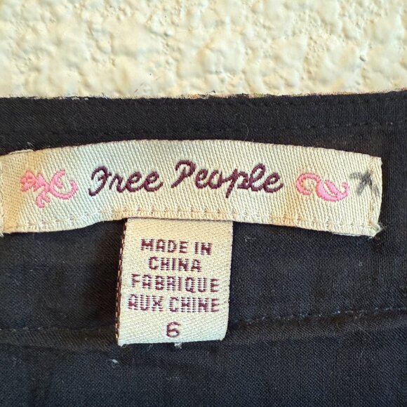 Y2K Vintage FREE PEOPLE Silk Skirt \\ Size 6 // Floral, low rise - Picture 7 of 9